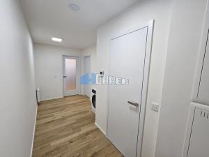 Pronájem bytu 2+kk, Praha - Holešovice, U průhonu, 48 m2