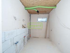 Prodej bytu 6+kk a větší, Bavoryně - Na Lhotkách, 165 m2