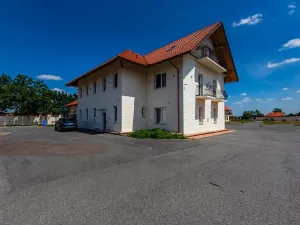 Pronájem bytu 2+1, Úžice, 90 m2