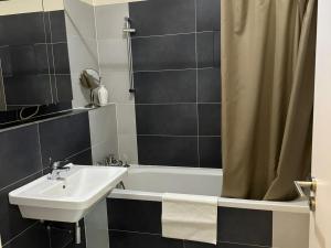 Pronájem bytu 1+kk, Praha - Stodůlky, Za Mototechnou, 38 m2