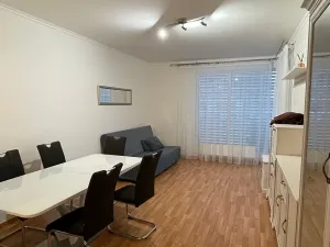 Pronájem bytu 2+kk, Praha - Malešice, Počernická, 58 m2