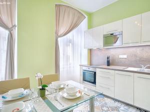 Prodej bytu 2+kk, Karlovy Vary, 44 m2