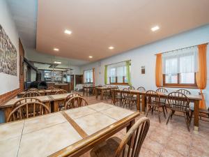 Prodej restaurace, Bystrovany, Na čtvrtkách, 350 m2