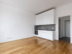 Pronájem bytu 1+kk, Praha - Strašnice, V olšinách, 31 m2