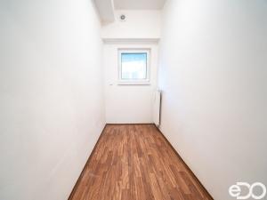 Prodej komerční nemovitosti, Poděbrady, Tyršova, 62 m2