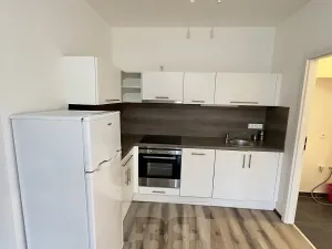 Pronájem bytu 2+kk, Kladno, Generála Selnera, 46 m2