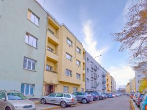 Pronájem bytu 1+kk, Praha - Nusle, Na bitevní pláni, 35 m2