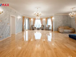 Prodej rodinného domu, Jenišov, Pod Vrchem, 483 m2