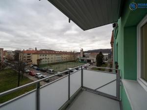 Prodej bytu 2+1, Hranice, Obránců míru, 60 m2