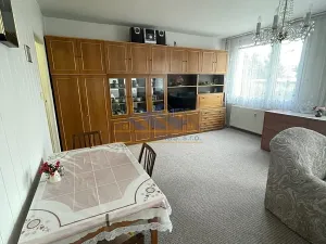 Prodej bytu 3+1, Žebrák, Sídliště, 66 m2