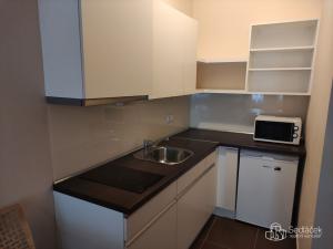 Pronájem bytu 1+kk, Karlovy Vary, Divadelní, 35 m2