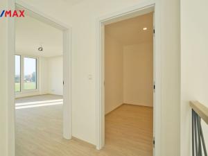 Prodej rodinného domu, Vestec, Čechova, 300 m2