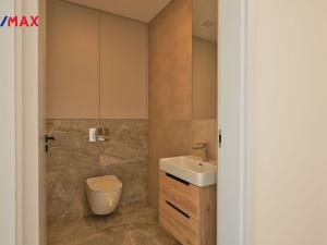 Prodej rodinného domu, Vestec, Čechova, 300 m2