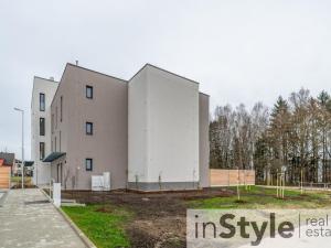 Prodej bytu 2+kk, Třeboň - Třeboň II, Jiřího Havlise, 51 m2