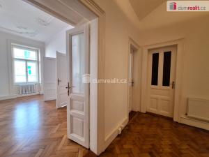 Pronájem kanceláře, Praha - Malá Strana, Plaská, 102 m2