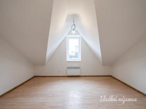 Pronájem bytu 2+kk, Praha - Libeň, Sokolovská, 66 m2