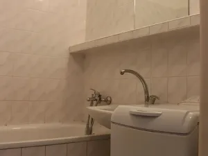 Pronájem bytu 2+kk, Praha - Záběhlice, Jabloňová, 36 m2