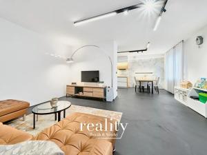 Prodej bytu 2+kk, Znojmo, náměstí Svobody, 102 m2