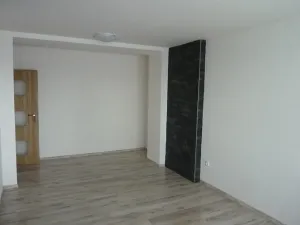 Pronájem bytu 2+1, Třebíč, Dělnické nám., 55 m2