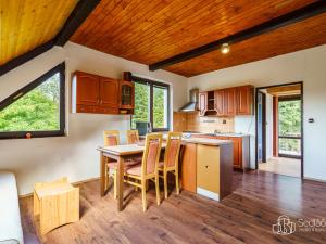 Prodej rodinného domu, Sokolov - Vítkov, 230 m2