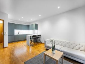 Pronájem bytu 2+kk, Praha - Vinohrady, Korunní, 52 m2