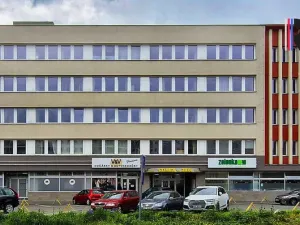 Pronájem kanceláře, Zlín, Kvítková, 82 m2