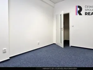 Pronájem kanceláře, Zlín, Kvítková, 82 m2