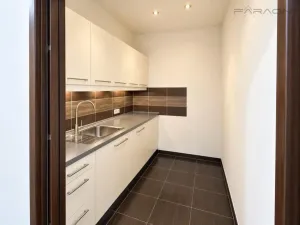 Pronájem kanceláře, Praha - Kunratice, Jana Růžičky, 18 m2