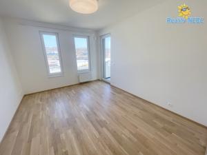 Pronájem bytu 2+kk, Praha - Hloubětín, Waltariho, 58 m2