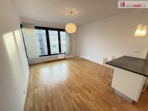 Pronájem bytu 2+kk, Praha - Vinohrady, Korunní, 68 m2