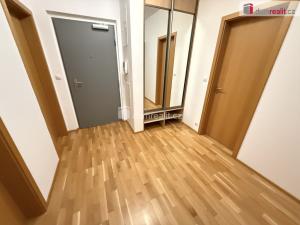 Pronájem bytu 2+kk, Praha - Vinohrady, Korunní, 68 m2