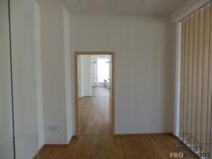 Pronájem kanceláře, Brno, 300 m2