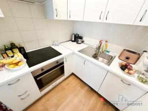 Pronájem bytu 2+kk, Praha - Malešice, Počernická, 57 m2