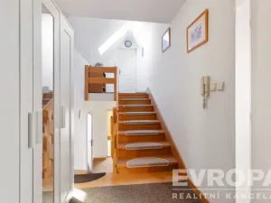 Prodej rodinného domu, Praha - Suchdol, Armádní, 400 m2