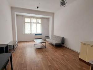 Pronájem bytu 1+kk, Praha - Vršovice, Slovinská, 38 m2