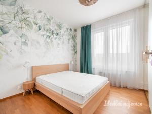 Pronájem bytu 3+kk, Praha - Hloubětín, Waltariho, 75 m2