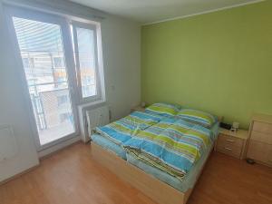 Pronájem bytu 2+kk, Praha - Záběhlice, Ve slatinách, 42 m2