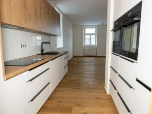 Prodej bytu 2+kk, Liberec, Na Ladech, 79 m2