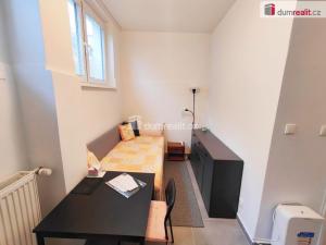 Pronájem bytu 1+kk, Praha - Smíchov, Mošnova, 21 m2