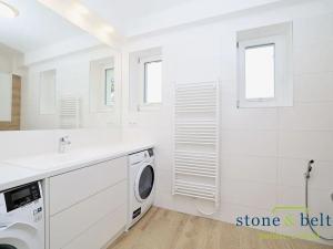 Pronájem bytu 2+kk, Praha - Dejvice, Starodejvická, 79 m2