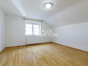 Pronájem vily, Praha - Suchdol, Budyňská, 360 m2