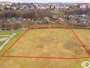 Prodej komerčního pozemku, Chrudim, 5300 m2