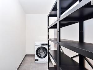 Pronájem bytu 2+kk, Praha - Smíchov, Šiklové, 70 m2