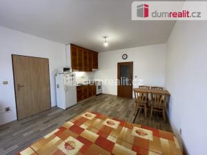 Pronájem bytu 1+kk, Milovice, 32 m2