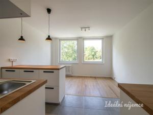 Pronájem bytu 2+kk, Praha - Černý Most, Vybíralova, 44 m2