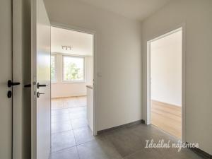 Pronájem bytu 2+kk, Praha - Černý Most, Vybíralova, 44 m2