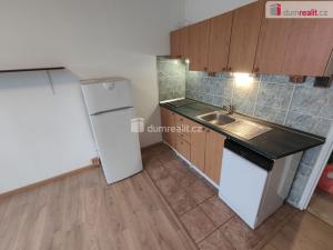 Pronájem bytu 1+kk, Praha - Kobylisy, Kyselova, 24 m2