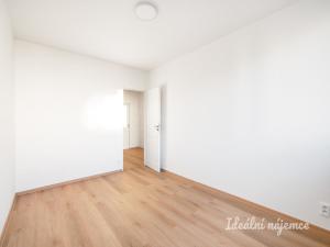 Pronájem bytu 4+kk, Praha - Modřany, Mádrova, 72 m2