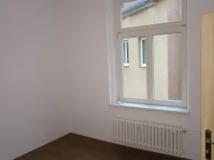 Prodej bytu 3+1, Děčín, Mírové nám., 88 m2