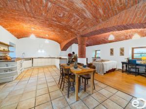 Prodej apartmánu, Mšeno, Na Skaličkách, 2273 m2